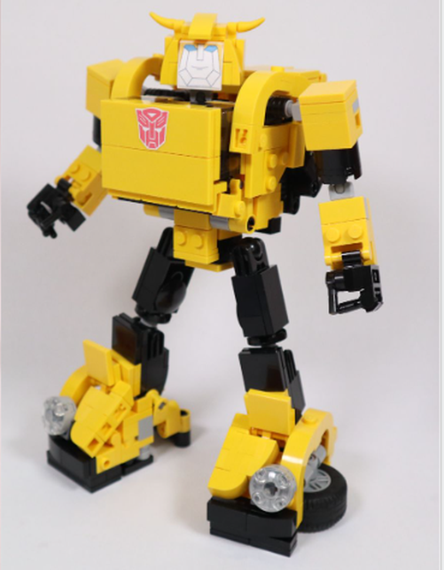 MOC-114802 Transformers G1 Bumblebee (Fully transformable)