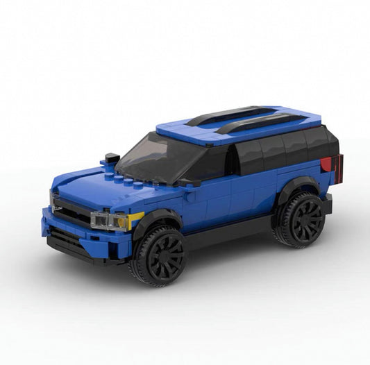MOC-105009 Ford Explorer - White
