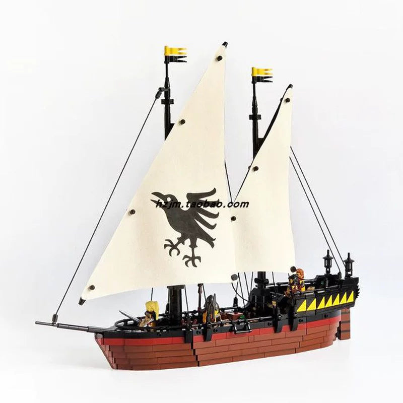 MOC-150662 Crow's Claw Medieval Sail Pirate Ship Toy