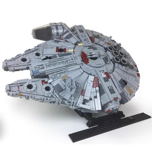 MOC-33689 Ultimate Playset-Scale Ship 'Century Hawk'!