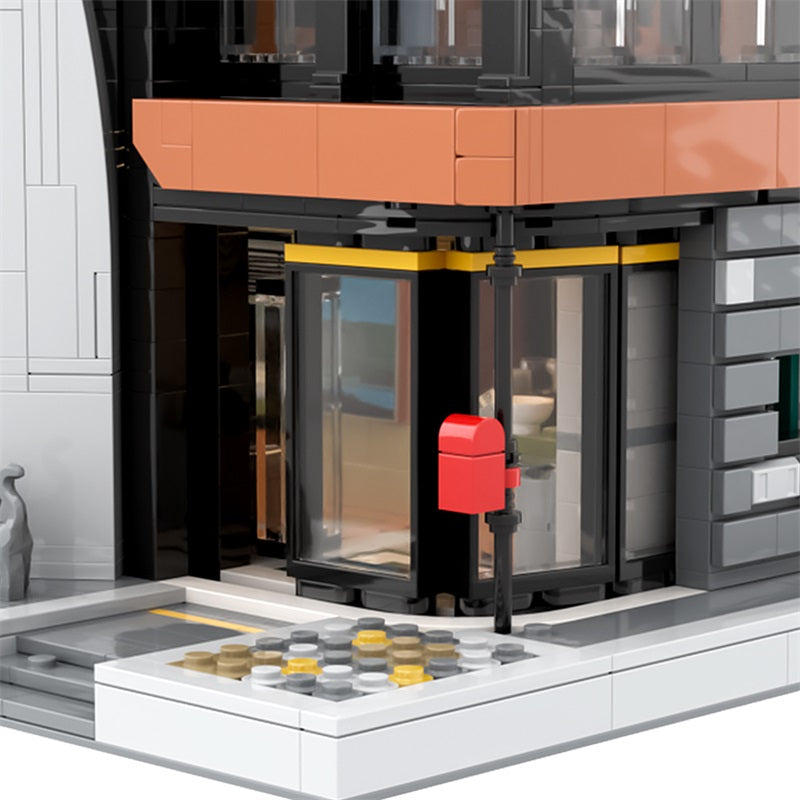 MOC-129253 The Office Boss on top