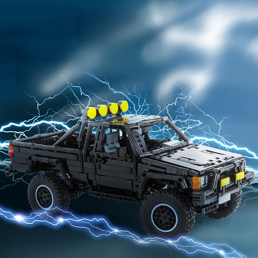 MOC-112058 Toyota 4x4 SR5 Xtracab Truck / Hilux Pickup - Back to the Future - EXTRA DETAILED Version