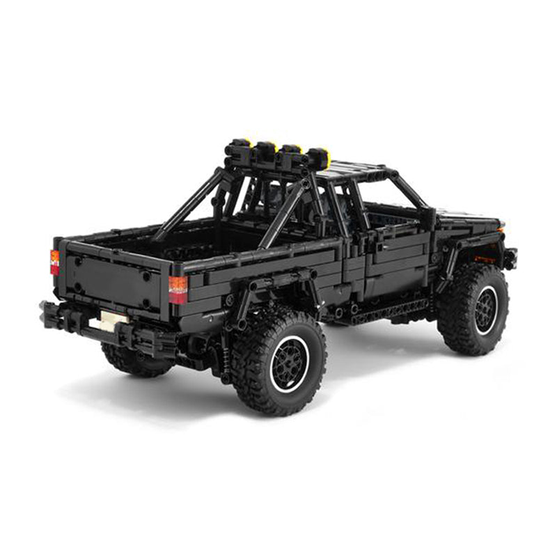 MOC-112058 Toyota 4x4 SR5 Xtracab Truck / Hilux Pickup - Back to the Future - EXTRA DETAILED Version