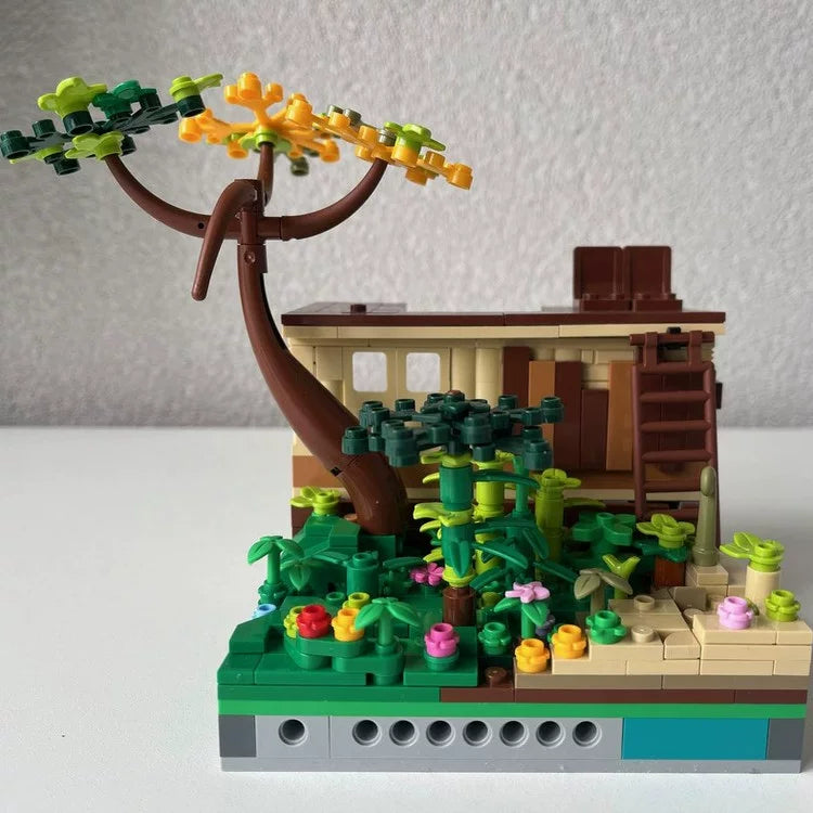 MOC-183366 building block koala viewing cabin