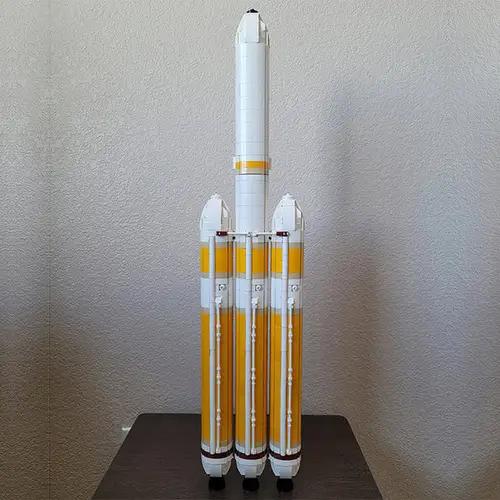 MOC-101254 Delta IV Heavy with Parker Solar Probe [Saturn V scale]