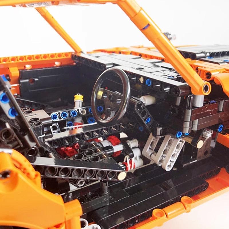 MOC-26511 1971 Nissan 240Z Fairlady - Alternate build of 42056 Porsche 911 GT3 RS