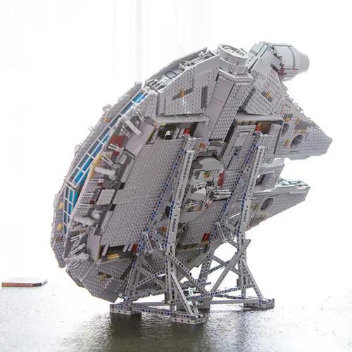 MOC-10219 Efferman's Vertical Stand for Millennium Falcon 75192